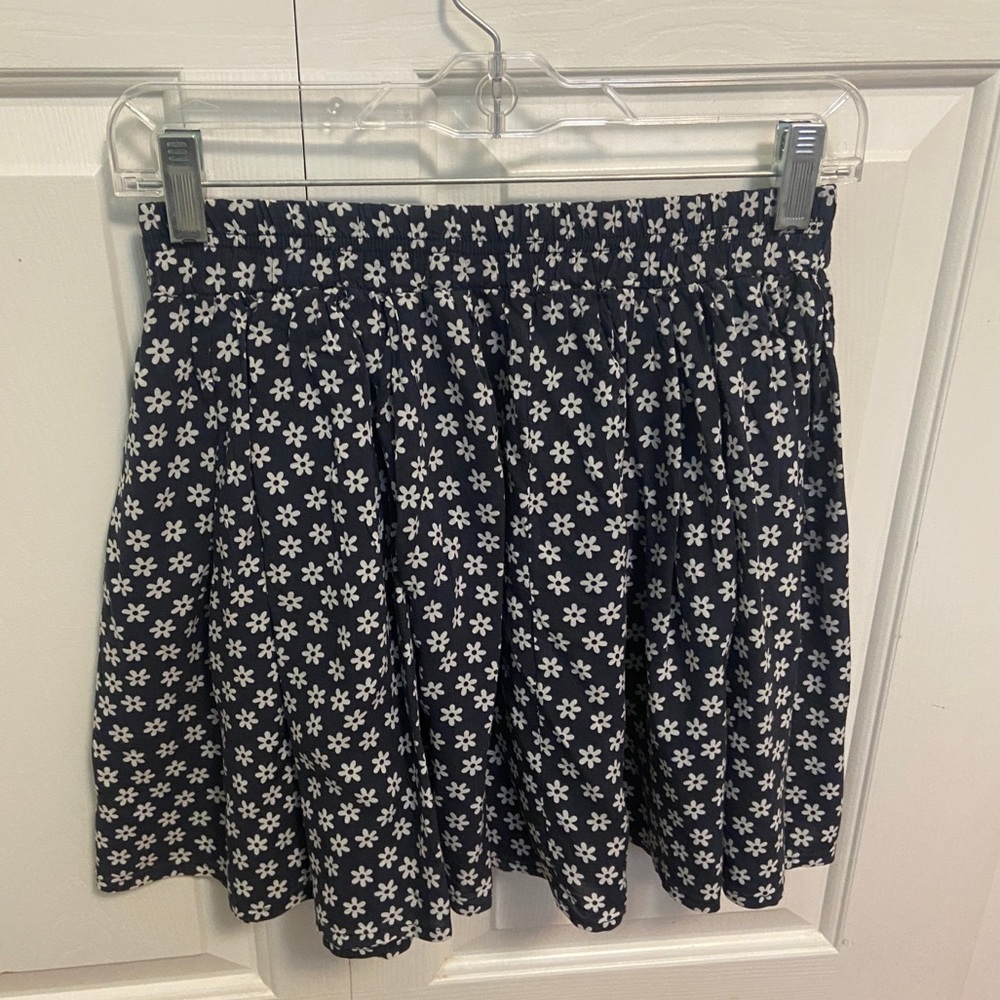 Brandy Melville Navy and White Floral Skirt